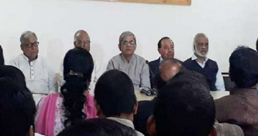 এইমাত্র পাওয়াঃআইনজীবীদের সাথে বিএনপির বৈঠক চলছে