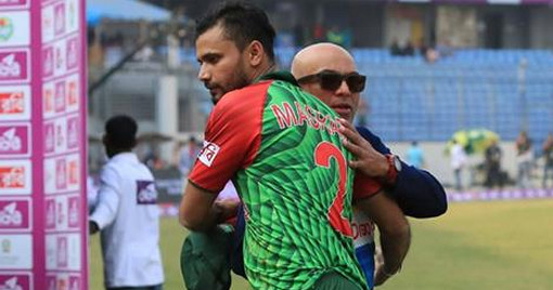 বাংলাদেশের এমন বাড়ে পারফরম্যান্স হতাশ করেছে হাথরুসিংহকেও