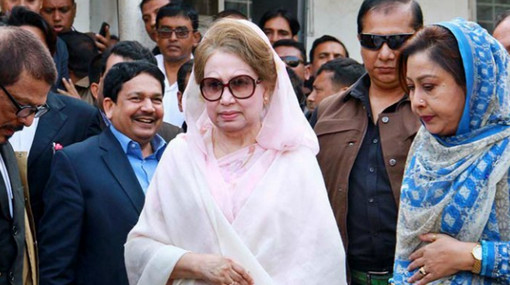 জামিন ও আপিলসংক্রান্ত বিষয়ে জরুরি বৈঠকে খালেদার আইনজীবীরা