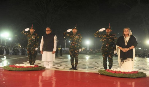 ভাষা শহীদদের প্রতি রাষ্ট্রপতি ও প্রধানমন্ত্রীর শ্রদ্ধা
