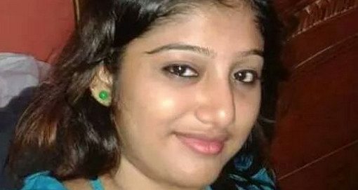 মাত্র ২ বার স্প্রে করুন আর টানা ১ ঘন্টা স্ত্রীর সাথে মধুর সময় কাটান। ভিডিওতে বিস্তারিত দেখুন