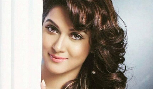 হঠাৎই ফেসবুকে বোমা ফাটালেন মিথিলা