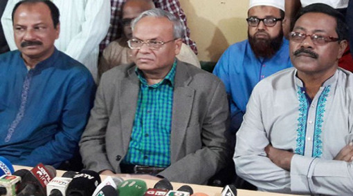 পুলিশ দেখে যে কাণ্ড করে বসলেন রিজভী