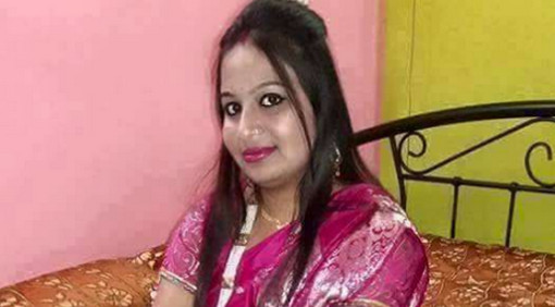 প্রশ্নঃ- আমি রুবি, বয়স ২৩। আমি অনেক ক্লান্ত প্লিজ আর দিও না খুব ব্যথা করছে... সহবাসে কষ্ট দূর করতে...?? উত্তরঃ- (ভিডিও সহ)