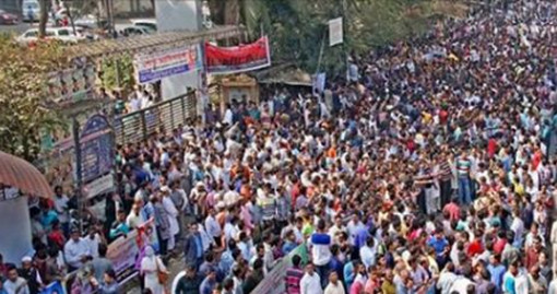 বিএনপির অবস্থান কর্মসূচিতে পুলিশের লাঠিচার্জ
