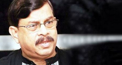 দেশে এখন ওড়না টানার গণতন্ত্র চলছে : মান্না