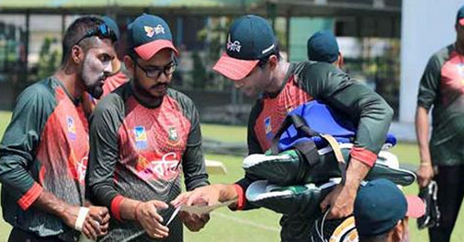 প্রস্তুতির জন্য মাঠ পেল না বাংলাদেশ, সুজনের ক্ষোভ