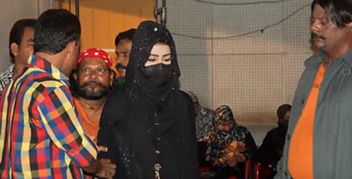 হাতেনাতে ধরা পড়লেন নায়িকা মাহি, বিস্তারিত জানতে দেখুন ...........