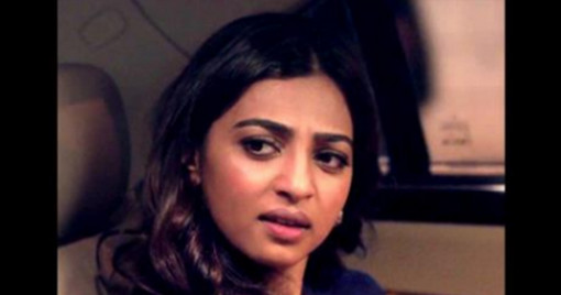 স্বামীকে পাঠাতে গিয়ে ভাইরাল হল রাধিকার নগ্ন ভিডিও, অতঃপর…