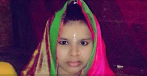 মেহেদি রাঙা হাত, বাবা এসে দেখলেন মেয়ের লাশ