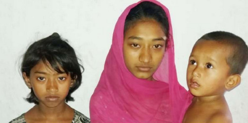 মা-বাপের খাট থেকে মায়ের গোঙানির শব্দ শুনতে পায় সে কিন্তু লজ্জায় মা-বাবার রুমের খাটের কাছে যেতে পারেনি