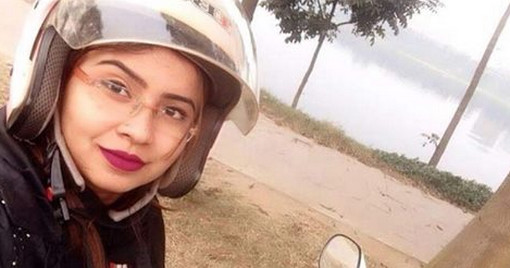 ঢাকার নিউমার্কেটে হয়রানির বিরুদ্ধে রুখে দাঁড়ানো এক নারীর গল্প