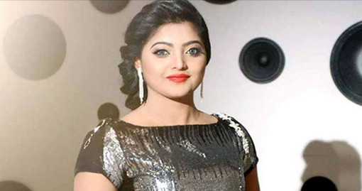 ‘হয়তো একজনের জন্যই মানুষ জন্ম নেয়’