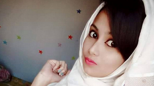 আপনার কি পুরুষাঙ্গ, স্ত্রীকে সুখ দিতে পারেন না? ছোট পুরুষাঙ্গ দিয়ে স্ত্রীকে তৃপ্তি দেওয়ার উপায় জেনে নিন(ভিডিও সহ)