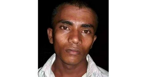প্রথমে দুই হাত রশি দিয়ে বেঁধে ফেলি, পরে গলা টিপে হত্যা করি বউকে