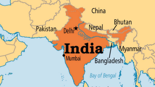 প্রেমিক নিয়ে দুই বান্দবীর মাঝে হট্টগোল ,ফাটল মাথা