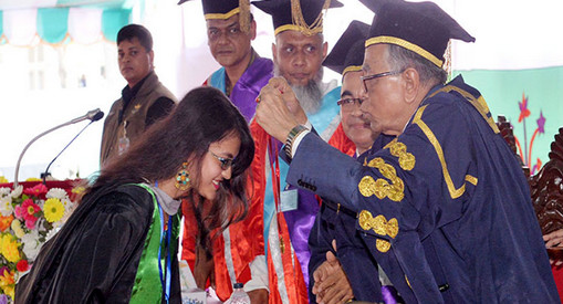 ‘মোবাইল ধ্যান-জ্ঞান হয়ে গেলে সেটা আর ভালো থাকে না’