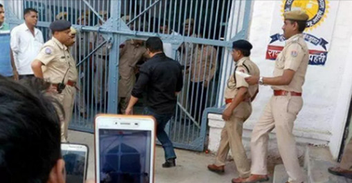সালমানকে জেলে পাঠিয়ে বদলির আদেশ পেলেন সেই বিচারক