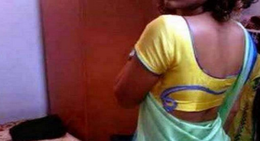 মেয়েকে দিয়ে মায়ের ‘দেহ ব্যবসা’!
