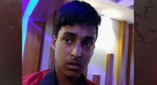 রাজধানীর রেস্তোরাঁয় টয়লেটে গোপনে নারী চিকিৎসকের আপত্তিকর ছবি ধারণ! (ভিডিও সহ)