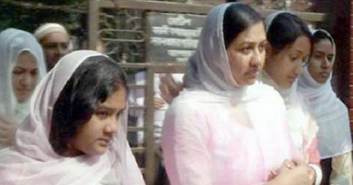 ঢাকা ছাড়লেন খালেদার পুত্রবধূ শর্মিলা ও দুই নাতনী