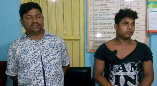 কিশোরকে আটক করতে গিয়ে জণগনের হাতে গণধোলাই খেল পুলিশ