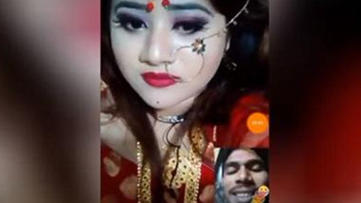 প্রবাসী পাত্র খুঁজতে অনলাইনে তরুণী, দেখুন ভিডিওটি