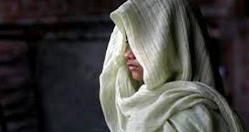 শ্যালিকাকে পাচারের সময় দুলাভাই গ্রেফতার!
