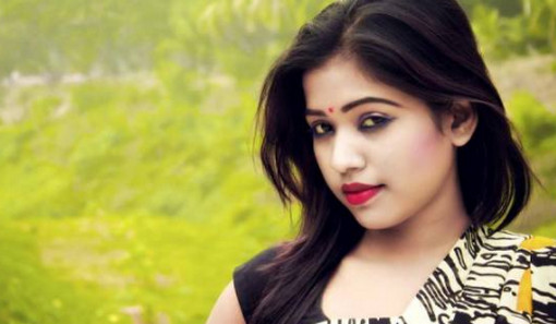 যে ৫ টি কথা বললে ৫ মিনিটেই প্রেমে সাড়া দিবে যেকোনো সুন্দরী মেয়ে!