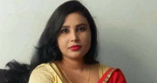 মিলনে আপনার স্ত্রী অসন্তুষ্ট হলে, কিভাবে খুশি করতে হবে। লজ্জা না পেয়ে জেনে নিন, বাচ্চাদের জন্য নয়।।
