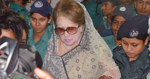খালেদা জিয়ার অবস্থা ‘প্রচণ্ড খারাপ’, যে কোন সময়...