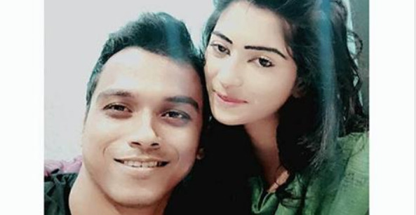 অবশেষে ‘স্ত্রীর’ ছবি প্রকাশ করলেন রুবেল