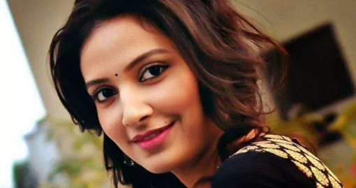 সাংবাদিকের প্রশ্ন, সেটে শাকিবের ‘চালবাজি’র শিকার হননি? উত্তরে যা বললে শুভশ্রী