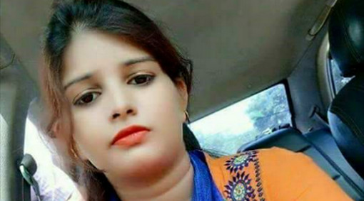 সহবাসের সময় যে সকল পুরুষ স্ত্রীর গোপনাঙ্গে আঙ্গুল ঢুকান, সাবধান তারা... নষ্ট হতে পারে আপনার স্ত্রীর গোপন... দেখুন ভিডিও সহ।।