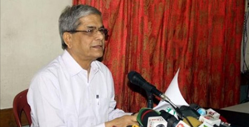 পত্রিকায় কোন নিউজ যাবে ,কোন নিউজ যাবে না তা সরকার নির্ধারণ করে