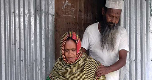স্বামীর কণ্ঠনালিতে, স্ত্রীর স্তনে ক্যান্সার