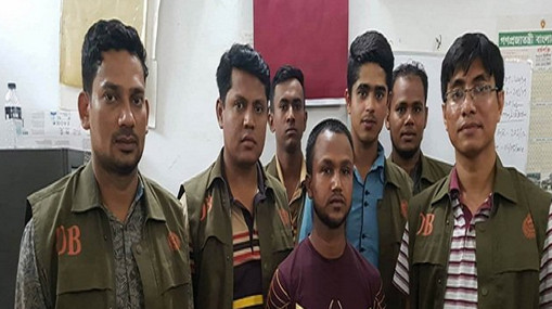 কবর দেওয়ার ১৪ দিন পর মূত্য খালেক কে জীবিত উন্ধার!