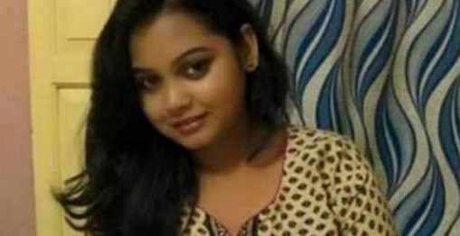 প্রশ্নঃ ২৪ বছর বয়স আমার,স্বামী আমাকে সহবাসে কোন তৃপ্তি দিতে পারে না, কি করলে এক রাতে ৫-৬ বার সহবাস করতে পারবে।। উত্তরঃ (ভিডিও)