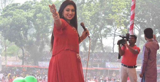 হাতে ‘ছবি’ নেই, এরপরেও ‘ব্যস্ত’ অপু!