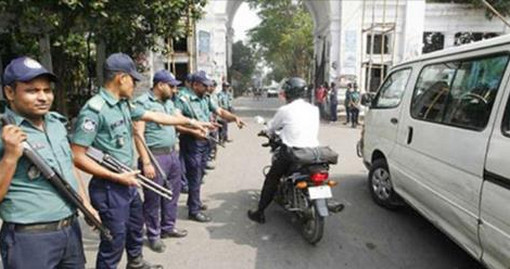 সকাল থেকে হাইকোর্ট এলাকায় নিরাপত্তা জোরদার