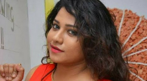 বিয়ে বাঁচাতে মাসে ১১ বার অন্তত মিলিত হন প্রিয়তমার সঙ্গে