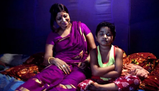 একজন মা কীভাবে পতিতা হয়ে উঠেন (বাস্তব কাহিনী)