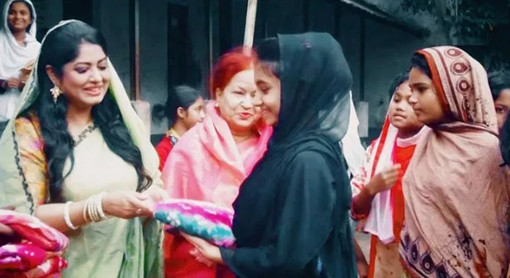 একজন মানবিক মৌসুমী