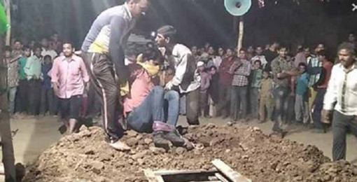 জীবিত ছেলেটিকে হাত পা বেধে কবর দেয়া হলো, তার পর যা ঘটল