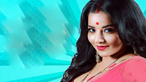 বয়সে ছোট এমন পুরুষ চান ‘ঝুমা বৌদি’