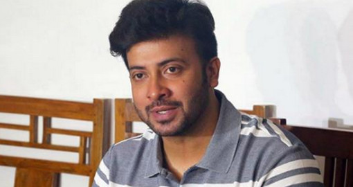 যাদের বেশি বিশ্বাস করেছি তারাই আমার পিঠে ছুরি বসিয়েছে, হৃদয়ে রক্ত ঝরিয়েছেঃ শাকিব