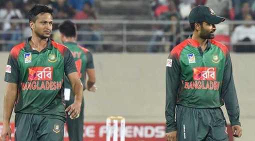 হোয়াইটওয়াশ লজ্জায় শিক্ষা দিলেন সাকিব-তামিমদের।