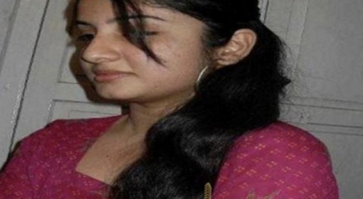 মাঝে মাঝেই তারা ওই রুমে ঢুকে দরজা বন্ধ করে…