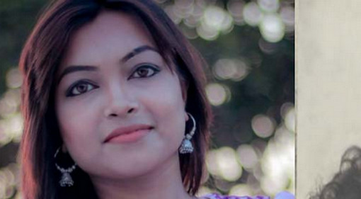 আমার মেয়ে কই? মেয়েটারে একটু দেখাও!