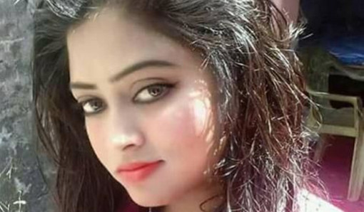 পুরুষাঙ্গ ছোট বলে স্ত্রীর কাছে যেতে ভয় পান? জেনে নিন পুরুষাঙ্গ ছোট হলেও যে কৌশলে স্ত্রীকে সুখ দিবেন। (ভিডিও সহ)